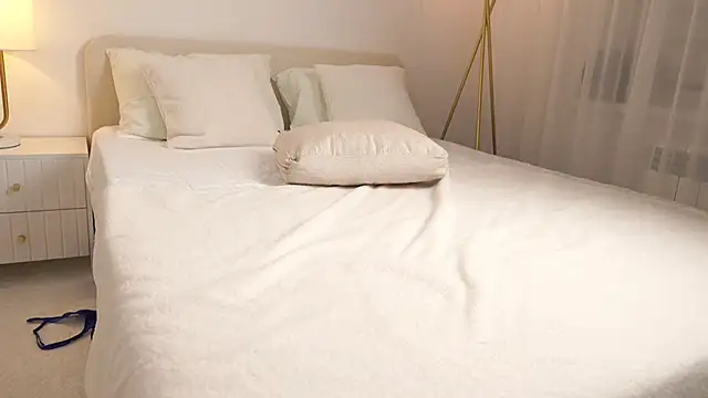 Peopleneedlove144's cam snapshot