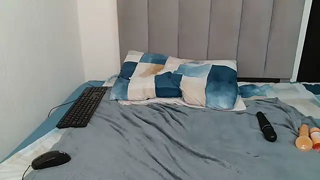 Sex_bomb30's cam snapshot