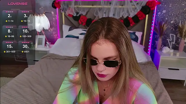 KellyHayden's cam snapshot