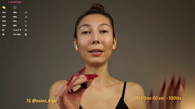 bigboobsarya's cam snapshot