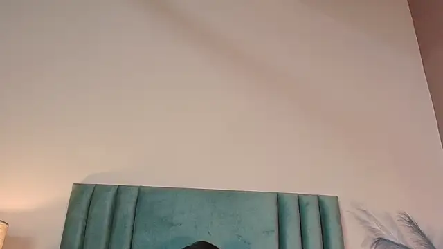 Nina_Cavaali's cam snapshot