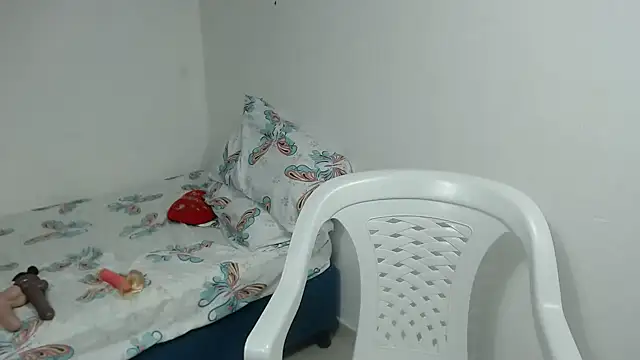 Agatha_browser's cam snapshot