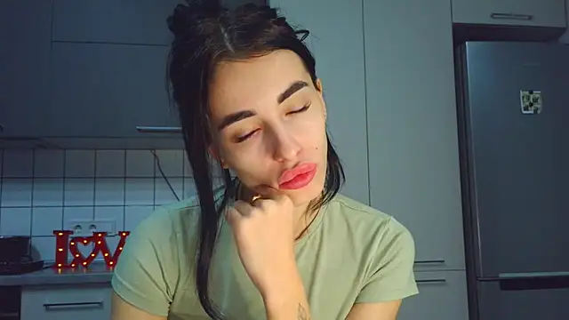 EvaMelnik's cam snapshot