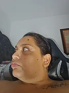 big_pusyy's cam snapshot