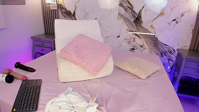 TianaaJackson live sex cam