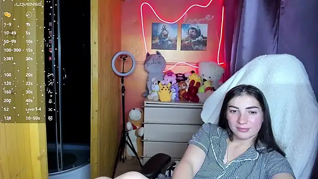 Fiery_Brunette_'s cam snapshot