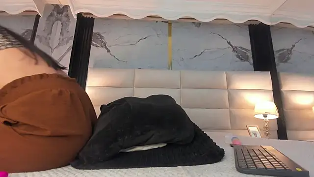 Princess_Violett's cam snapshot