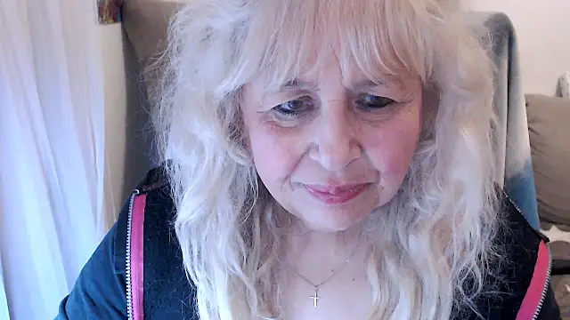 SusiLifeXXX's cam snapshot