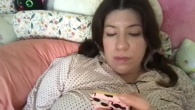 HYPHYtype's cam snapshot