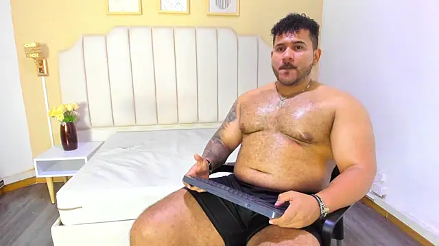 michael_hill1 live sex cam