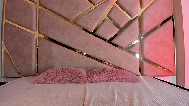 Zafiro_claire's cam snapshot