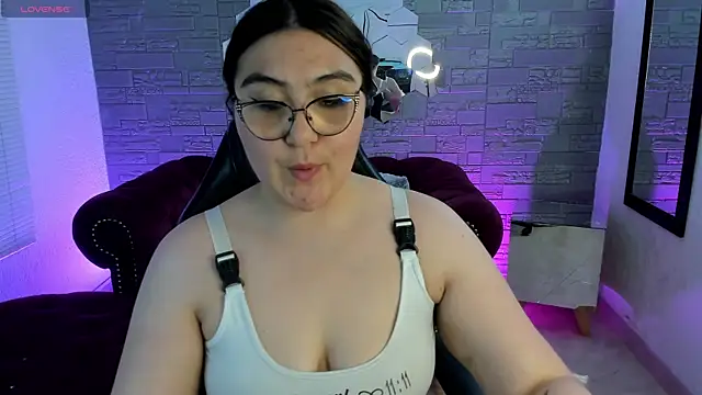 conniejames_m's cam snapshot