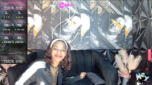 Lilmisbaddyxxx live sex cam