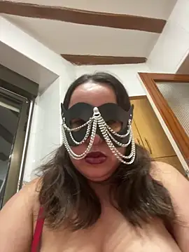 laarti's cam snapshot