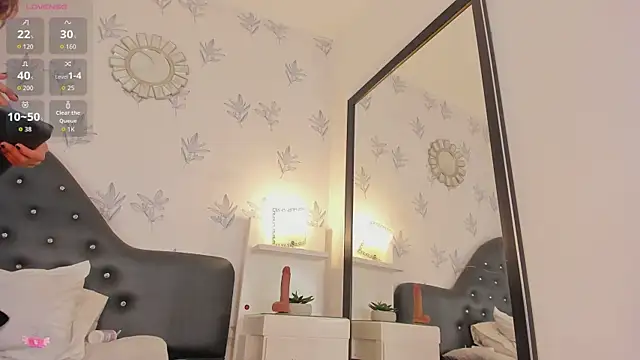 Miranda_Foxx's cam snapshot