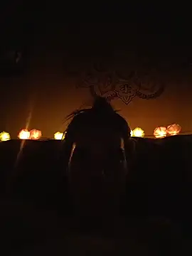 LovelyLucinda's cam snapshot