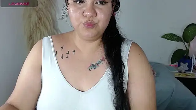 talia_florez's cam snapshot