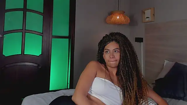 nayah__ live sex cam