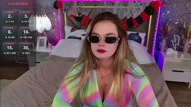 KellyHayden's cam snapshot