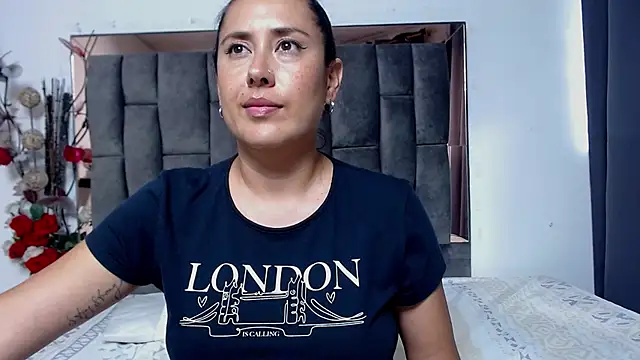 Salmma_Milf's cam snapshot