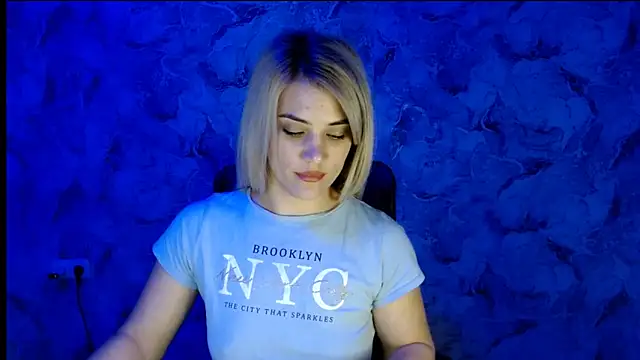 nika_gold1's cam snapshot