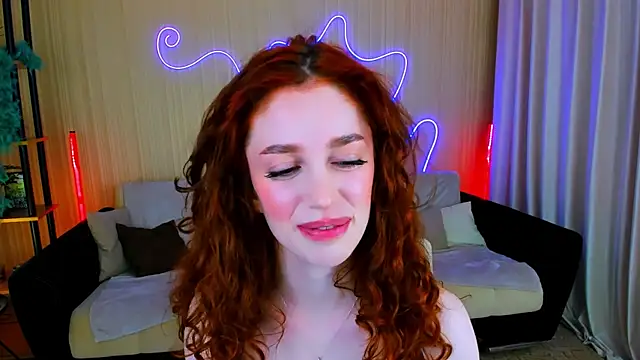 ChristinaConteeree's cam snapshot