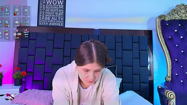 Krystal_Heartss's cam snapshot