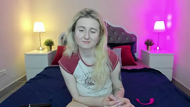 CamillaDreamer's cam snapshot