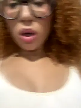 laisviana21's cam snapshot