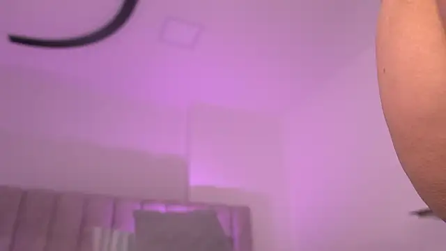 sam_lewins's cam snapshot