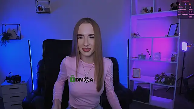 mona_cloud's cam snapshot