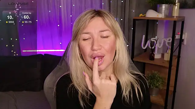 MilaBott's cam snapshot