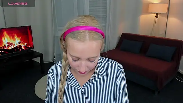 AuroraSkyee live sex cam