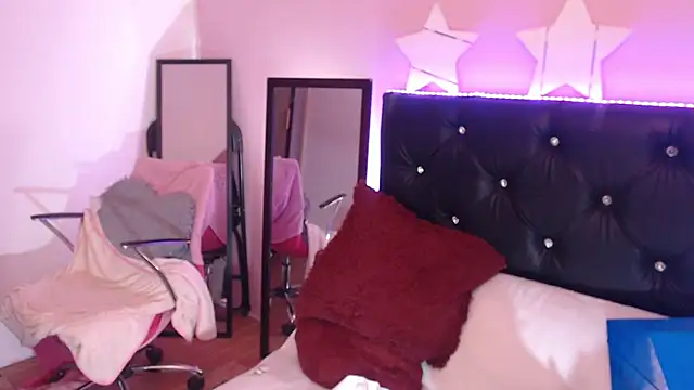 camila_delarosa's cam snapshot