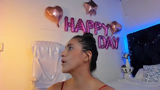 lauren_fit's cam snapshot