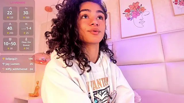 Puffy_Hearts's cam snapshot