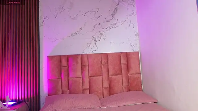 danna_peters's cam snapshot