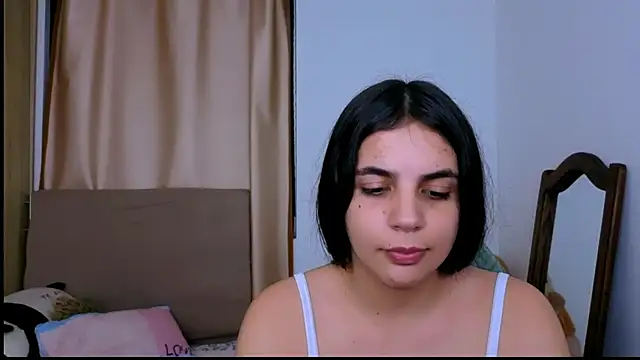 _elenna's cam snapshot