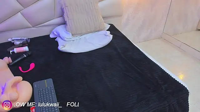 lulukawai16's cam snapshot