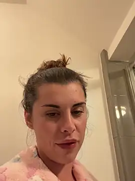 AlitaNova's cam snapshot