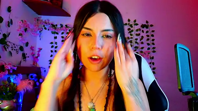 Kittyuwu_'s cam snapshot