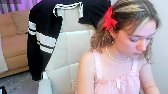 Lucia_Copper's cam snapshot