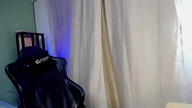 dilan_hott_'s cam snapshot