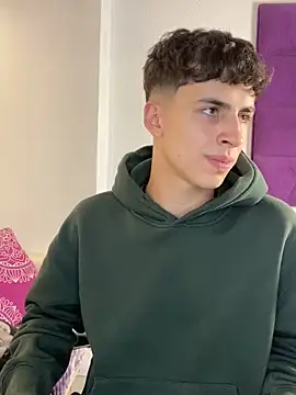 AdrianRinaldi's cam snapshot