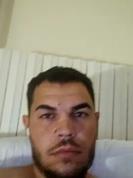 Alexszader36's cam snapshot