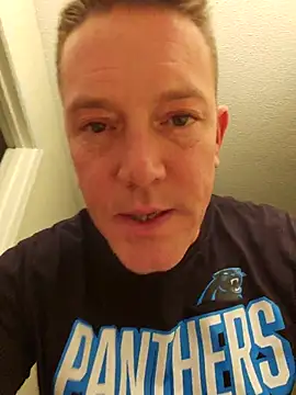 Bigtater1999 live sex cam