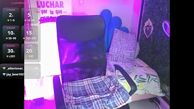 evelyn_mature19's cam snapshot