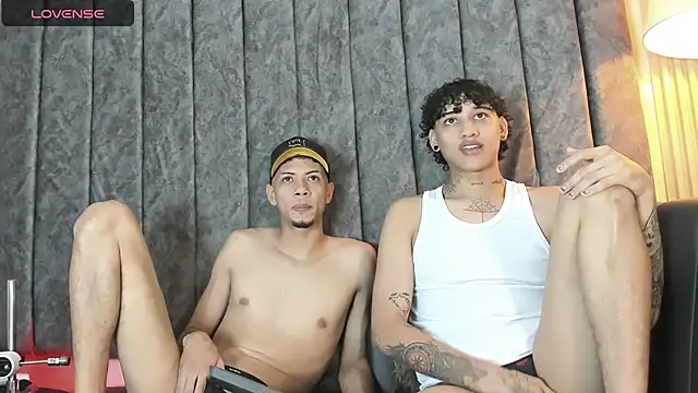 DustinandJordan's cam snapshot