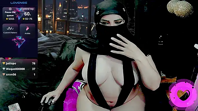 SultanaLayla's cam snapshot