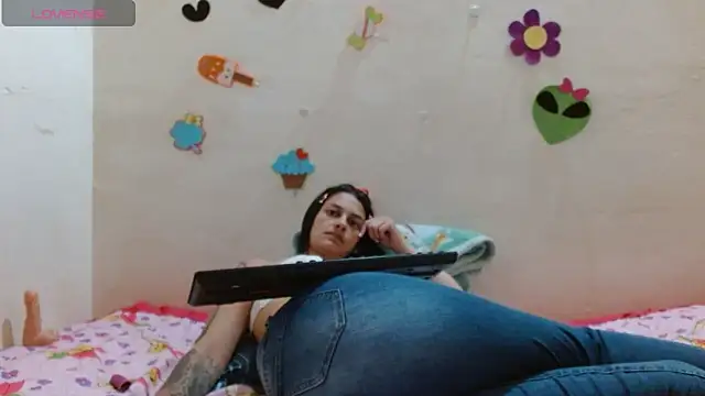 Akasha001's cam snapshot